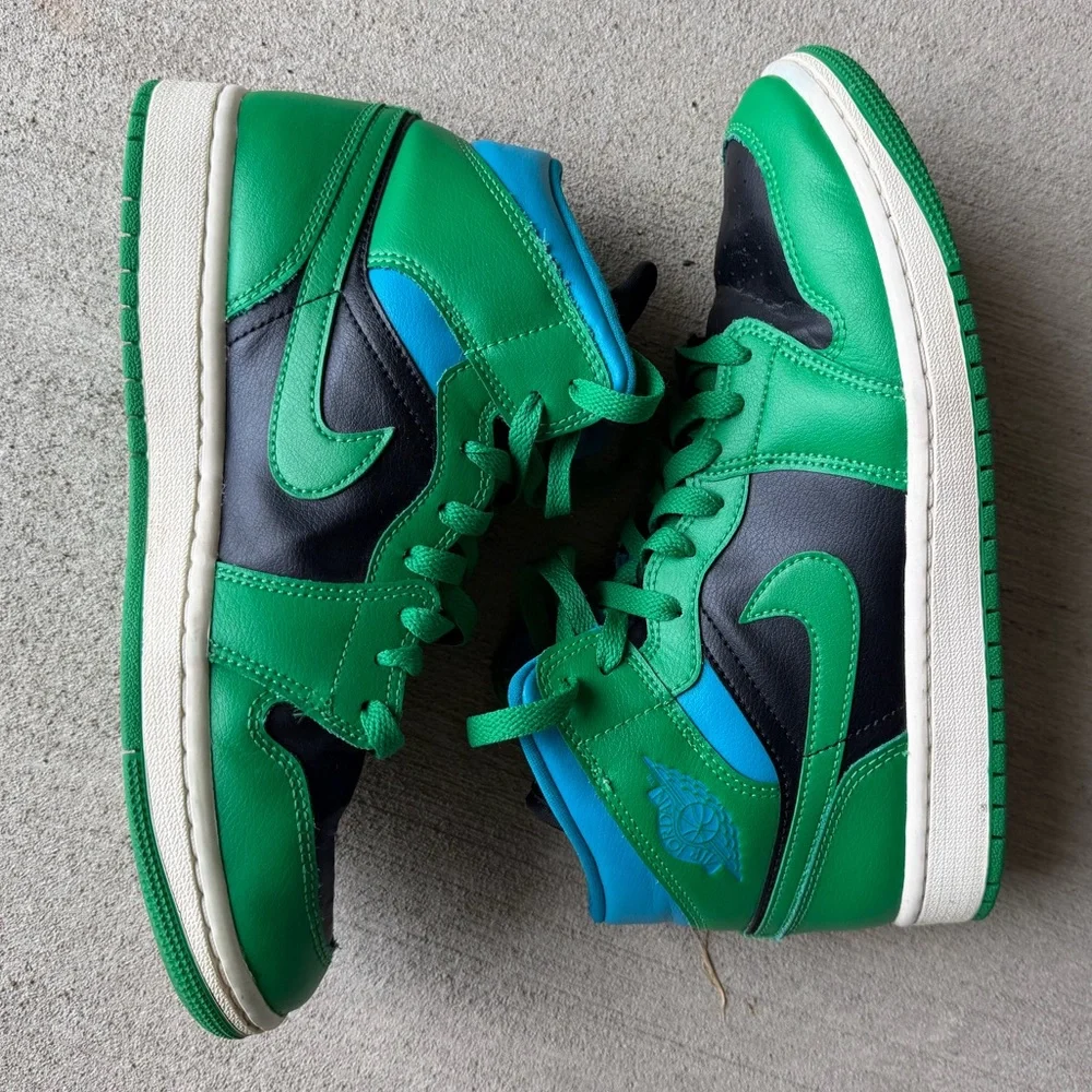 Nike Air Jordan 1 Mid Lucky Green Aquatone Women’s Size 9 Sneakers - Picture 2 of 9
